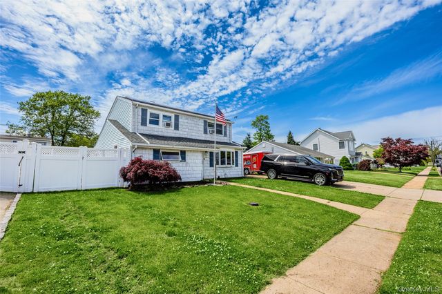 4236 Clarissa Road, Bethpage, NY 11714