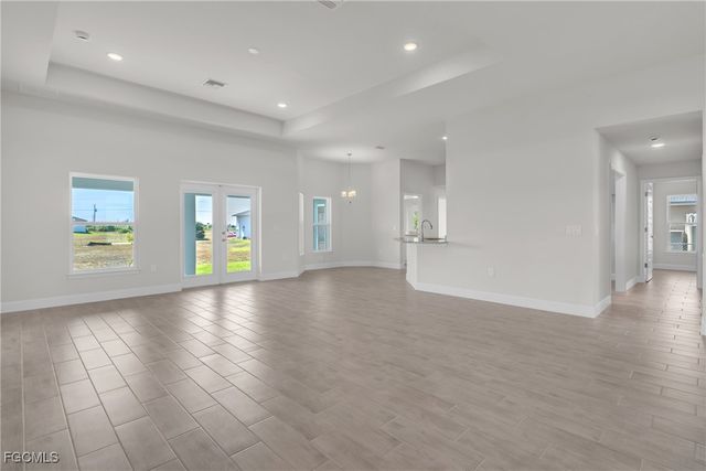 3922 NW 40th TER, Cape Coral, FL 33993