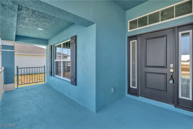 3922 NW 40th TER, Cape Coral, FL 33993