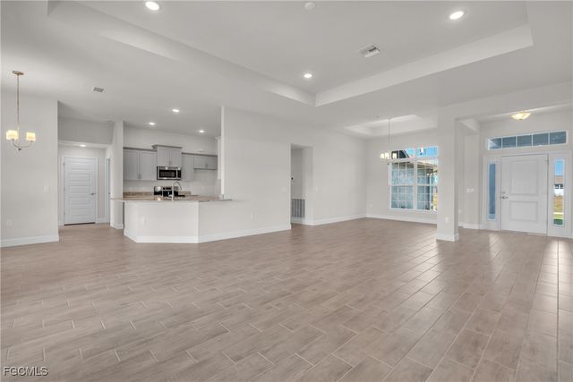 3922 NW 40th TER, Cape Coral, FL 33993