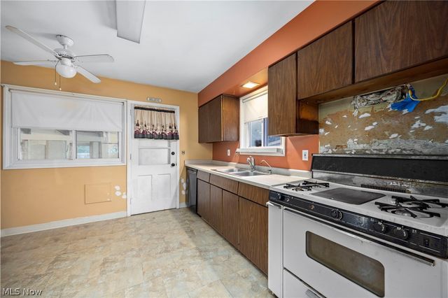 4479 W 152nd Street, Cleveland, OH 44135