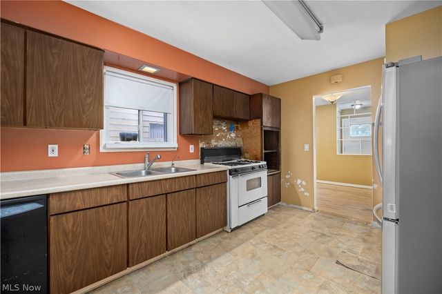 4479 W 152nd Street, Cleveland, OH 44135