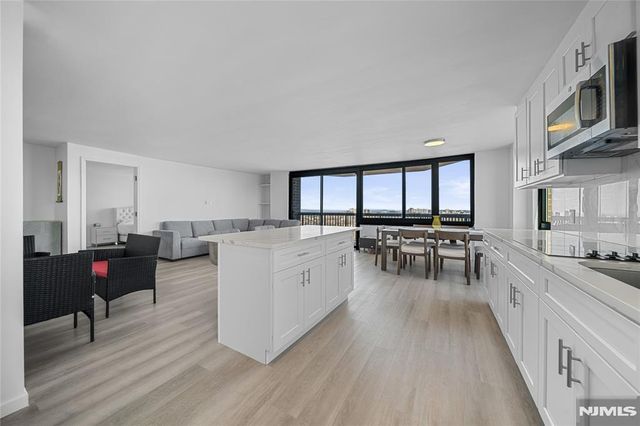 770 Anderson Avenue 23M, Cliffside Park, NJ 07010