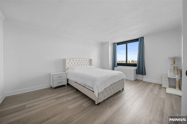 770 Anderson Avenue 23M, Cliffside Park, NJ 07010