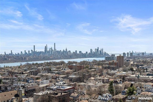 770 Anderson Avenue 23M, Cliffside Park, NJ 07010
