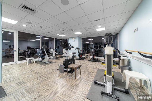 770 Anderson Avenue 23M, Cliffside Park, NJ 07010