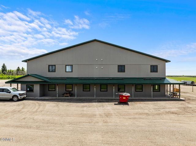 1595 40th Avenue NW, Garrison, ND 58540