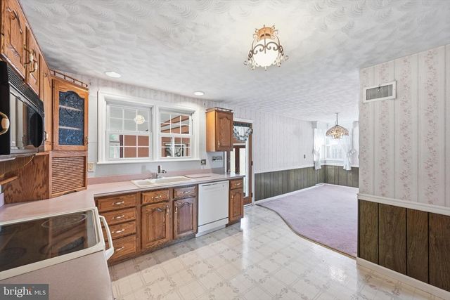 535 S 6TH ST, Denver, PA 17517