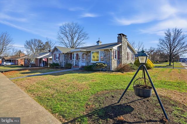 535 S 6TH ST, Denver, PA 17517