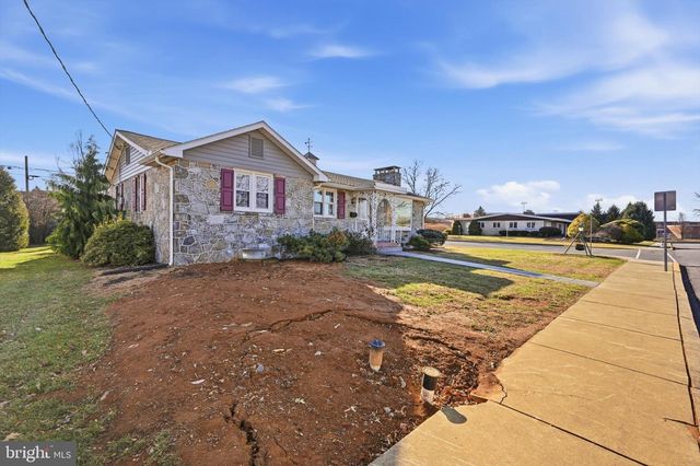 535 S 6TH ST, Denver, PA 17517