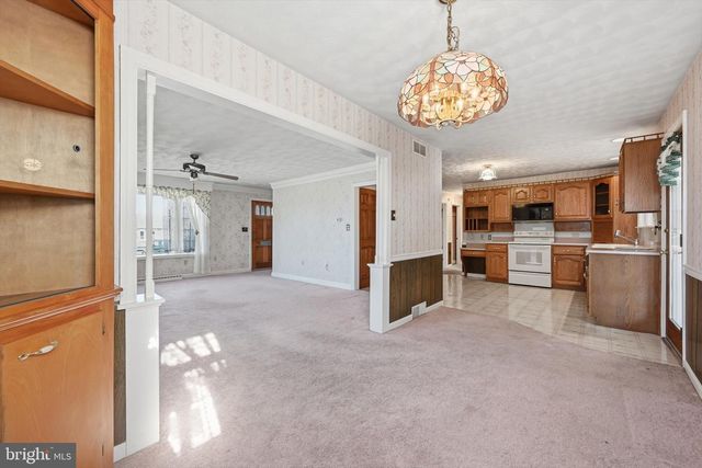 535 S 6TH ST, Denver, PA 17517
