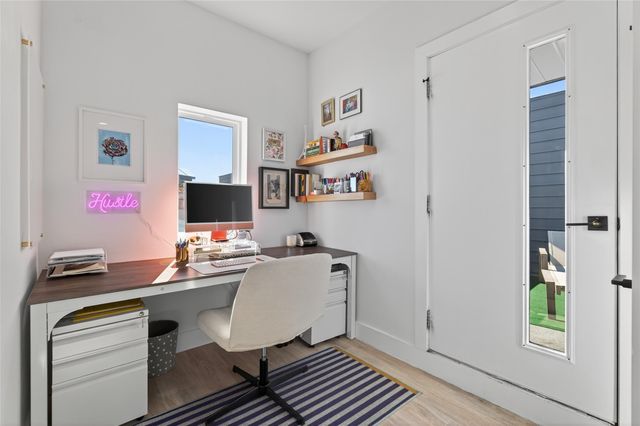 2102 N Prairie Avenue 105, Dallas, TX 75204