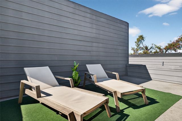 2102 N Prairie Avenue 105, Dallas, TX 75204