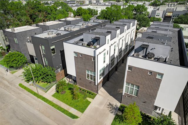 2102 N Prairie Avenue 105, Dallas, TX 75204