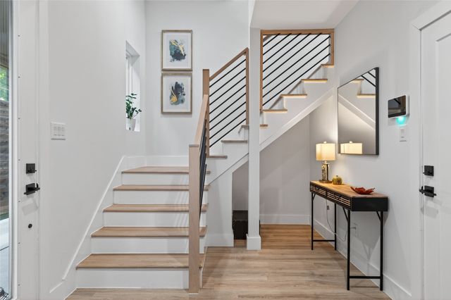 2102 N Prairie Avenue 105, Dallas, TX 75204