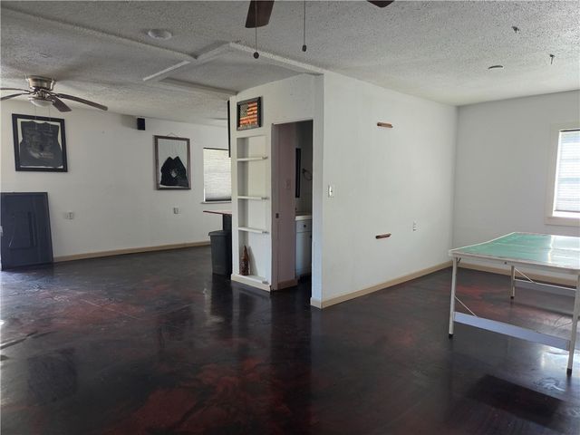 321 Juniper Dr, Corpus Christi, TX 78418