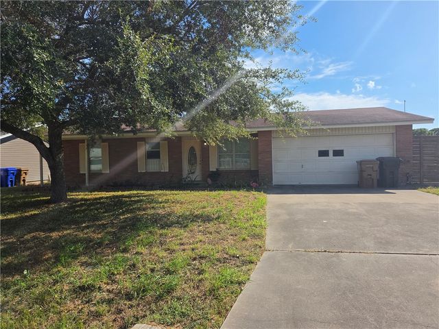 321 Juniper Dr, Corpus Christi, TX 78418