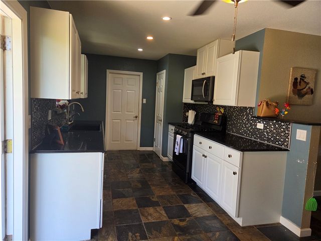 321 Juniper Dr, Corpus Christi, TX 78418