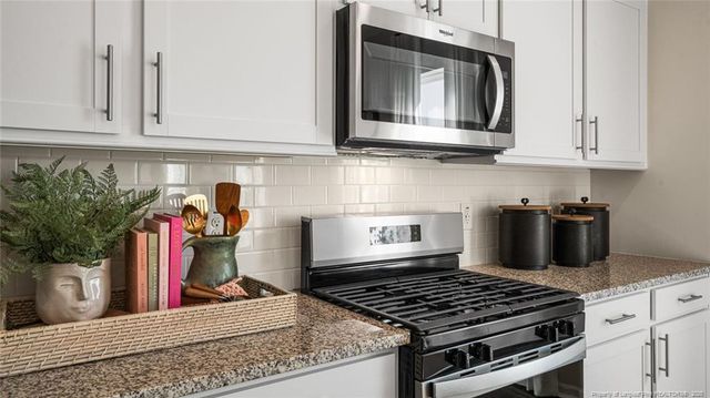 106 Discovery Way, Spring Lake, NC 28390