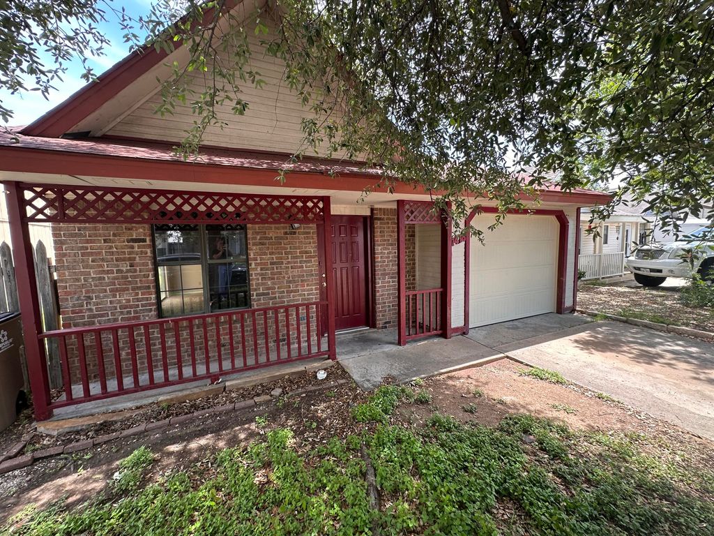 Image 16 of property listing at 1418 Lindell Court, San Angelo, TX 76901