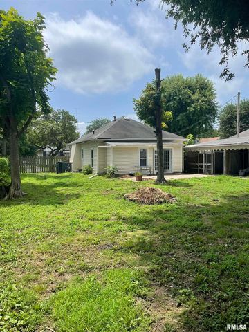 1005 E ELM Street, West Frankfort, IL 62896