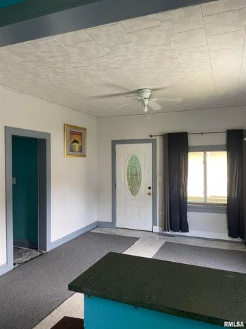 1005 E ELM Street, West Frankfort, IL 62896