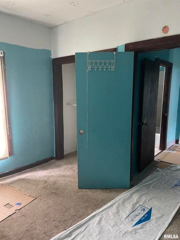 1005 E ELM Street, West Frankfort, IL 62896