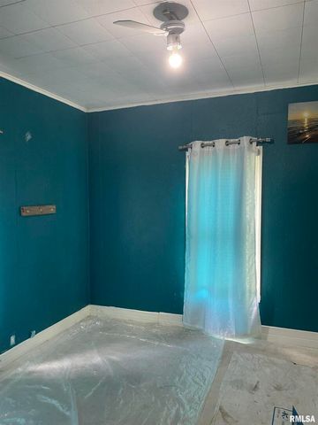 1005 E ELM Street, West Frankfort, IL 62896