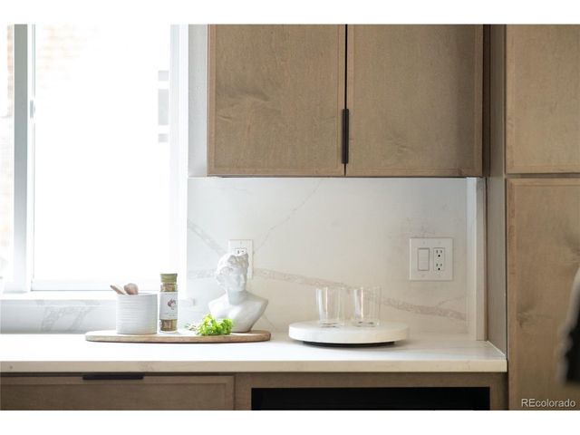 625 Cook St, Denver, CO 80206