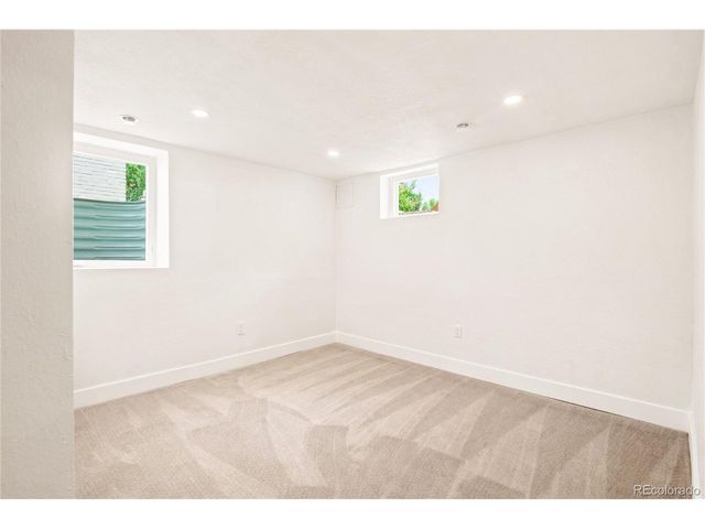 625 Cook St, Denver, CO 80206