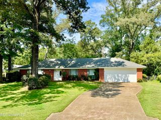 37 Woodgate Drive, Brandon, MS 39042
