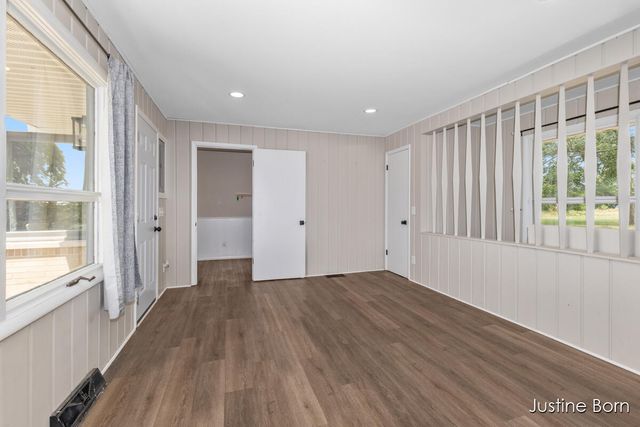 12536 Mason Drive, Grant, MI 49327