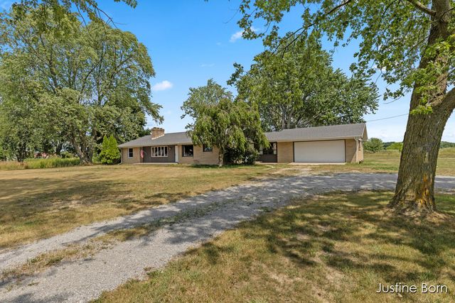 12536 Mason Drive, Grant, MI 49327