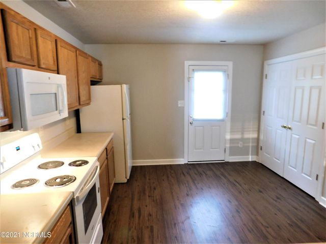 804 Springwood Drive, Jacksonville, NC 28546