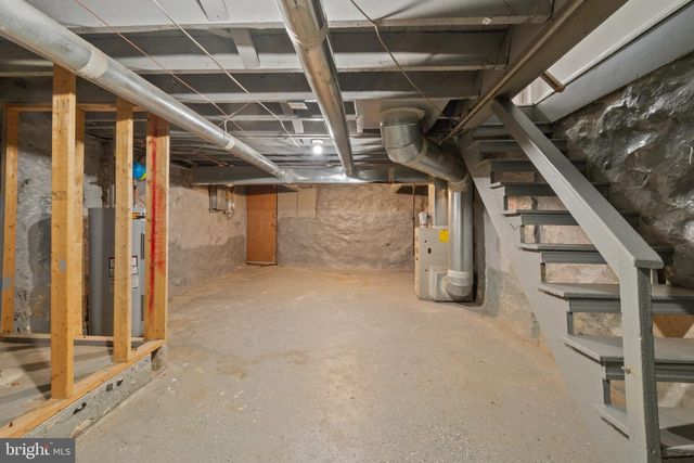 3427 RAVENWOOD AVE, Baltimore, MD 21213