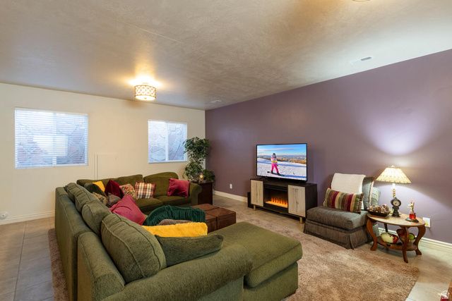 4681 W PALE MOON LN, South Jordan, UT 84009