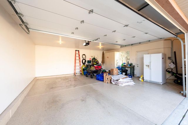 4681 W PALE MOON LN, South Jordan, UT 84009