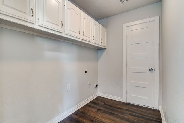 3434 Hightrail Lane, Garland, TX 75043