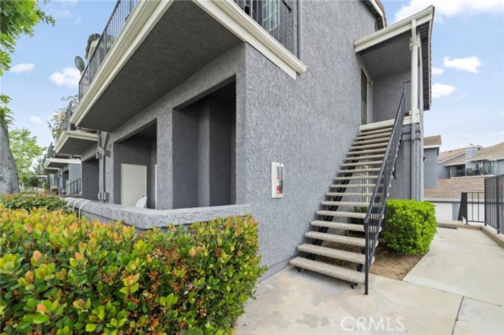 740 E San Bernardino Road 2, Covina, CA 91723