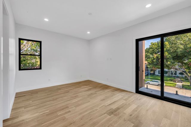 6231 McCommas Boulevard, Dallas, TX 75214