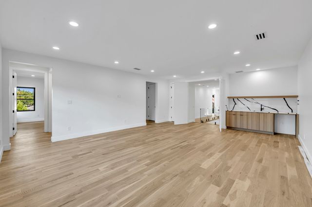 6231 McCommas Boulevard, Dallas, TX 75214