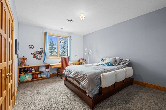 1525 E Westminster Ln, Spokane, WA 99223