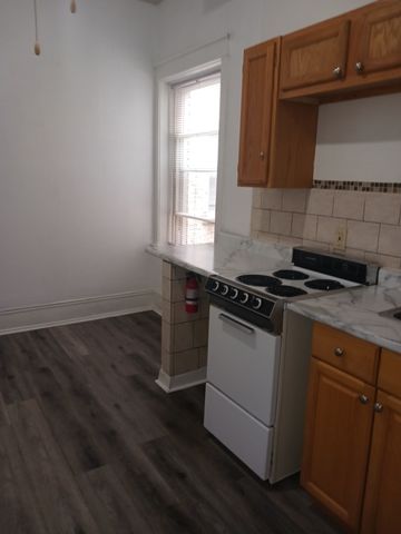 3920 N Broadway Street 302, Chicago, IL 60613
