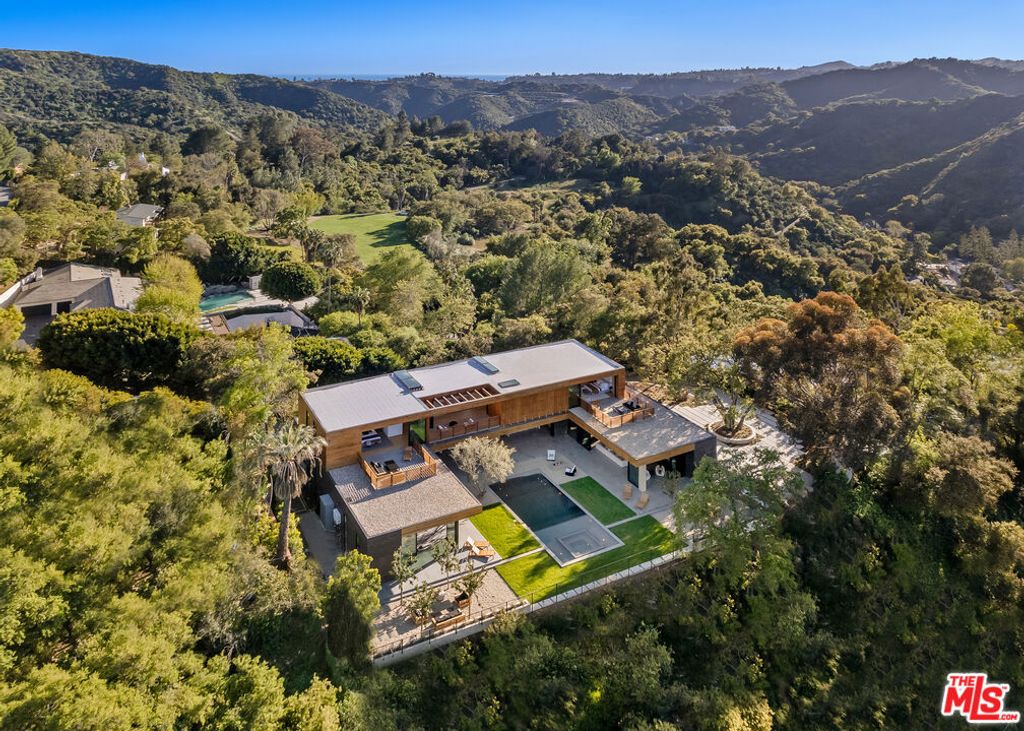 9705 Oak Pass Road, Beverly Hills, CA 90210 — photo 2
