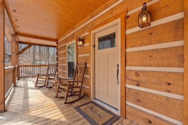 3393 Grand Country Drive, Cosby, TN 37722