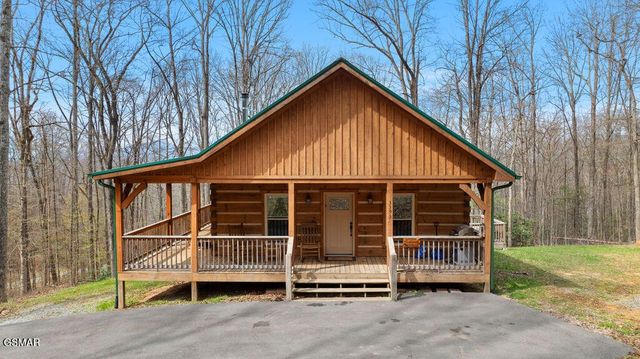 3393 Grand Country Drive, Cosby, TN 37722