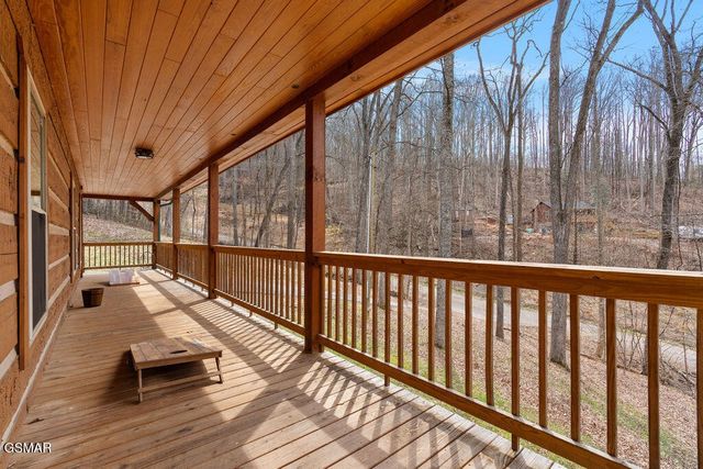 3393 Grand Country Drive, Cosby, TN 37722