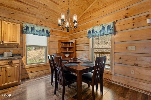 3393 Grand Country Drive, Cosby, TN 37722