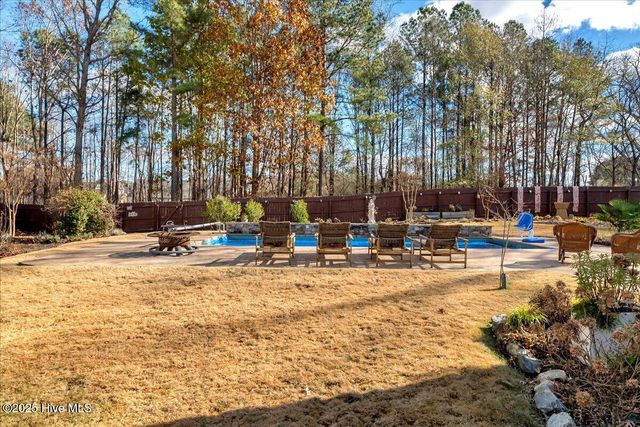 812 Winding Oak Way, Clayton, NC 27520