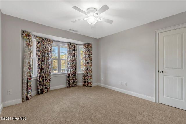 812 Winding Oak Way, Clayton, NC 27520